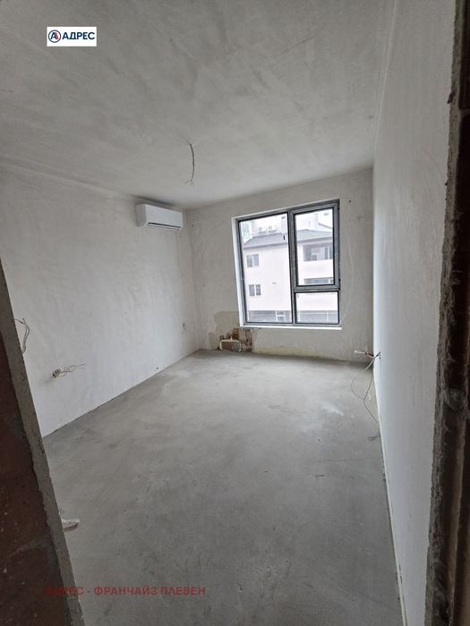 Продава се Тристаен апартамент в Плевен, Идеален център - 90 кв.м за 1350 €/кв.м - Снимка #4