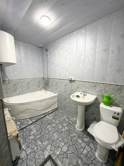 Bektemir tumani, Rohat metro yaqinida, 2 xonali uy,