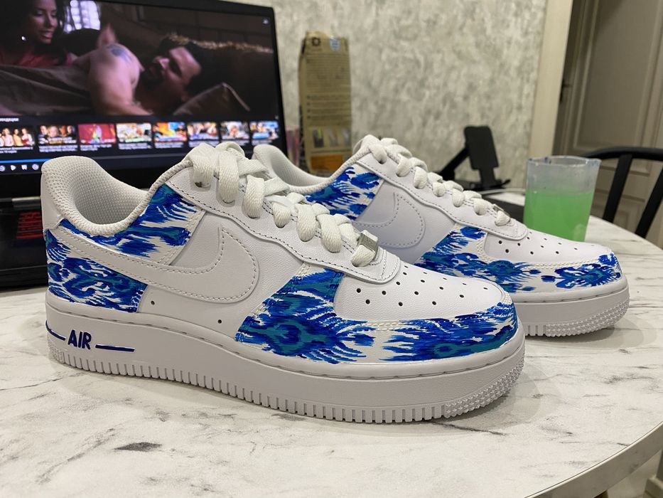 Кастомизация одежды и обуви на заказ