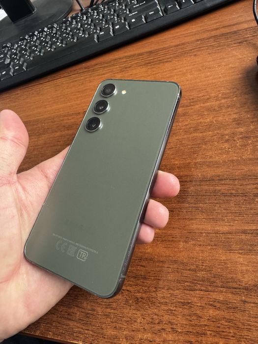 Продам Самсунг С23