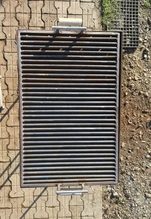 Grătar curte 700x450