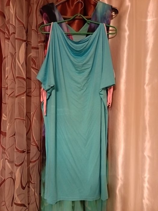 Продам плятья б/у