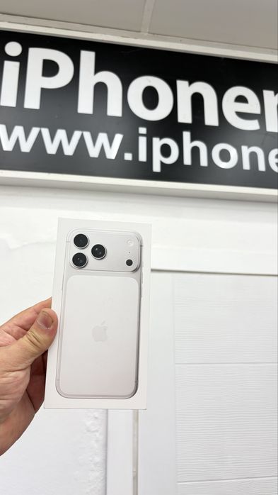 iphone 17 pro max. 256 gb. Silver
