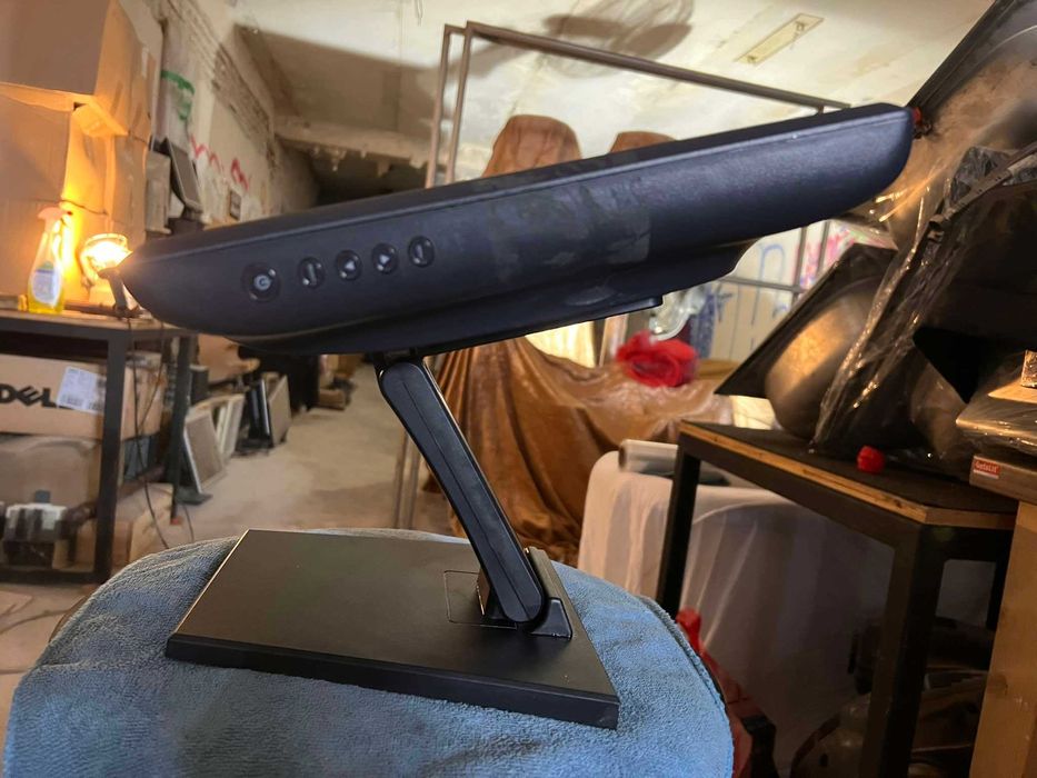 Комплект Монитор,Стабилизатор UPS, Компютър