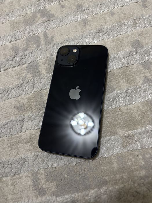 Айфон 13 в идеальном состояний