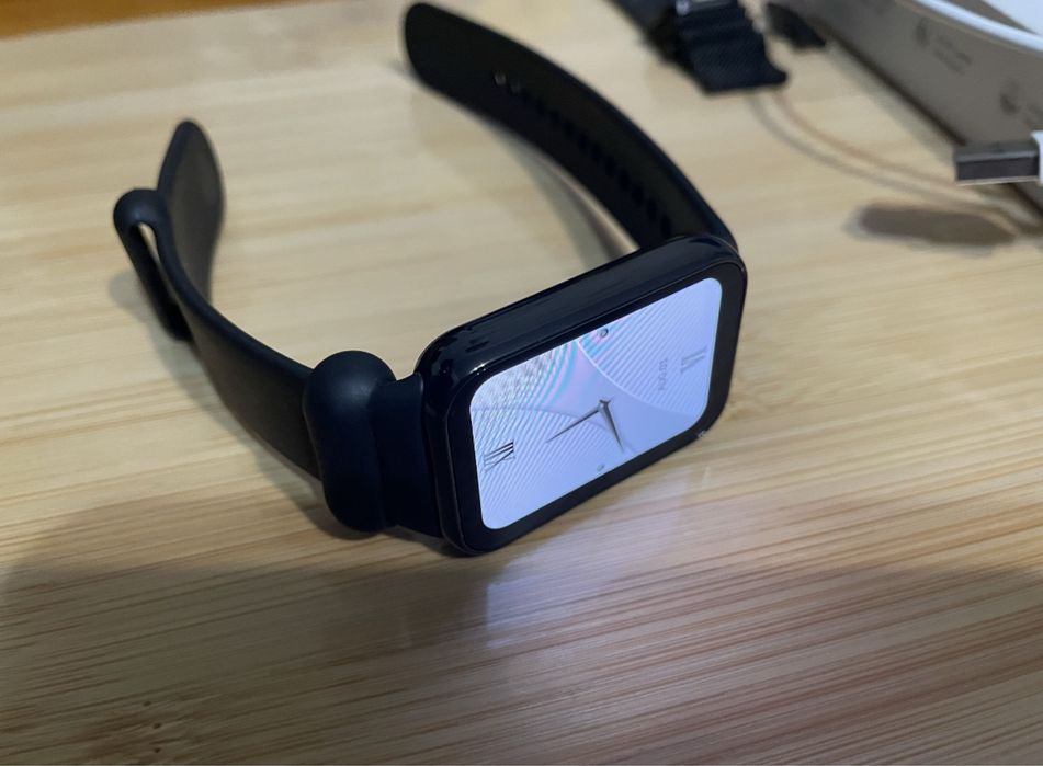 Продам mi band 8pro