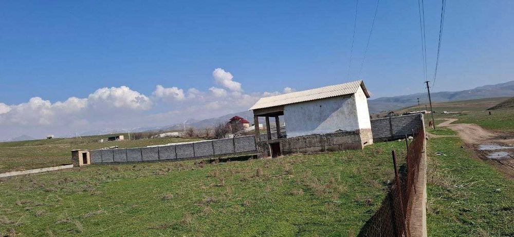 12 sotix Dacha sotiladi. Kadastr bor