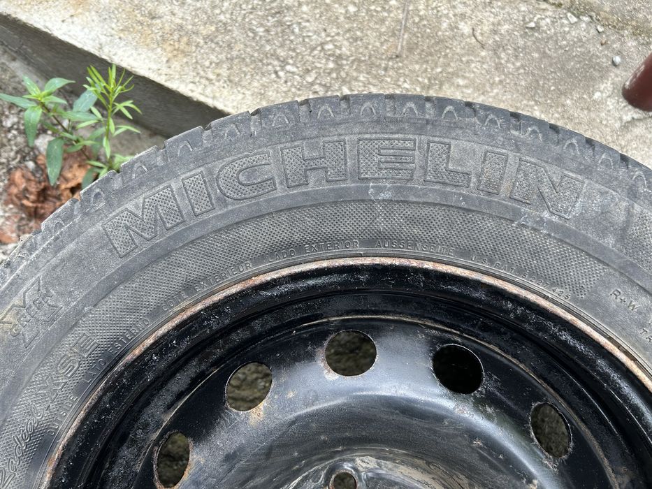 Vand jante tabla r14 peugeot partner cu anvelope michelin de vara