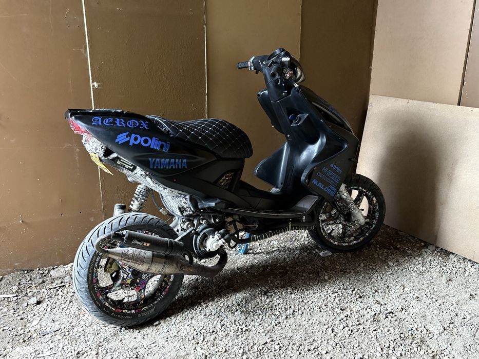 Yamaha Aerox.