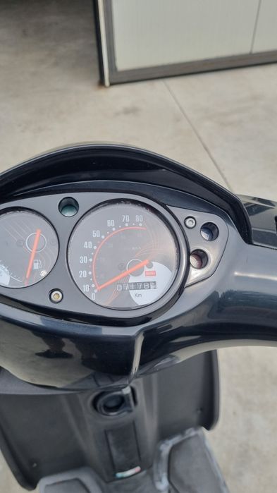 Aprilia sr 50 motard