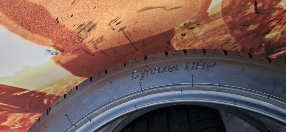 2 Anvelope ca noi Kleber 255 35 R19 de vara . Dot 2023