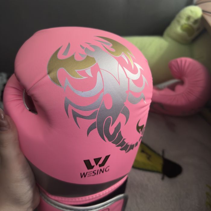 Боксерские перчатки