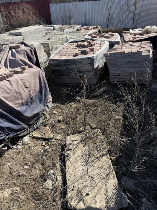 Продам брусчатку б/у цена за 1м2 -2000