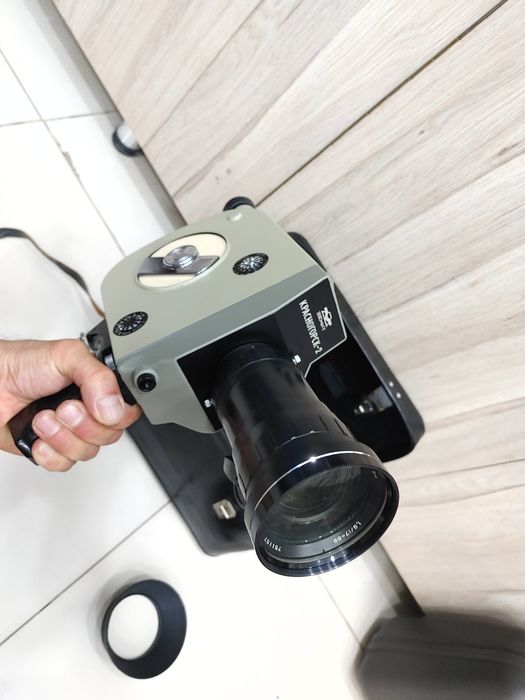 Кинокамера сотилади