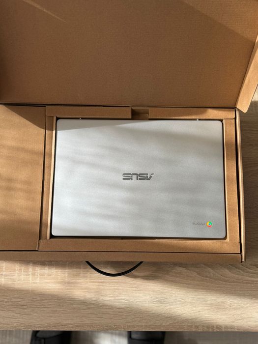 Asus chromebook c423n silver touchscreen