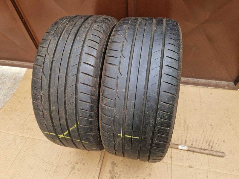 2 Dunlop R18 245/40
летни гуми
DOT3517