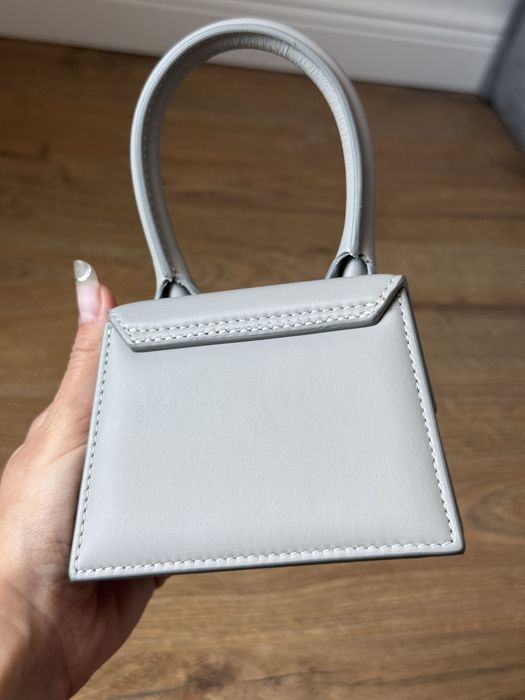 Poseta Jacquemus