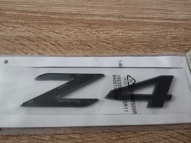 черна емблема BMW Z4