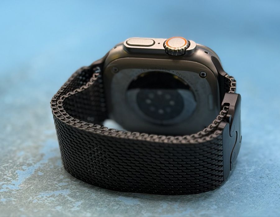 Смарт часовник Apple Watch Ultra 1st Gen GPS + Cellular 49mm Titanium – Black Milanese Strap