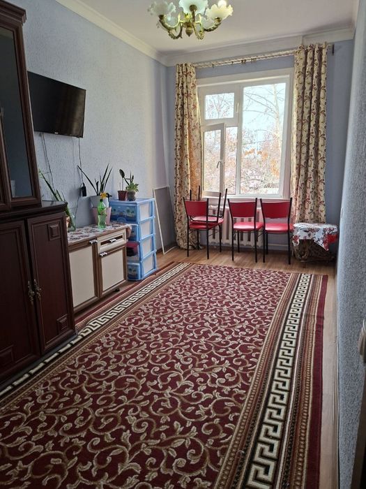 Srochne sotiladi. kami bor Yunusobod 11 kv 4 xona