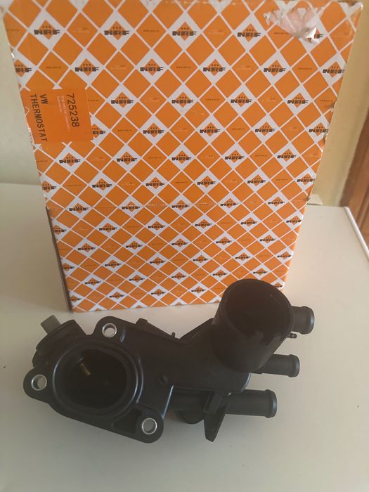 Termostat, lichid racire+Carcasa VW Golf 5 1.4 MPI nou