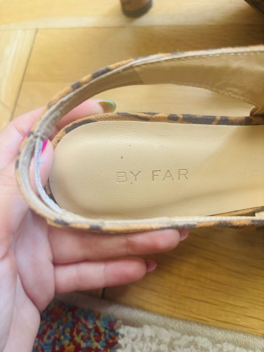 Обувки/ Самдали BY FAR