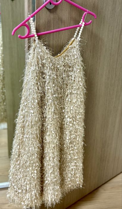 Рокля  6-8 години