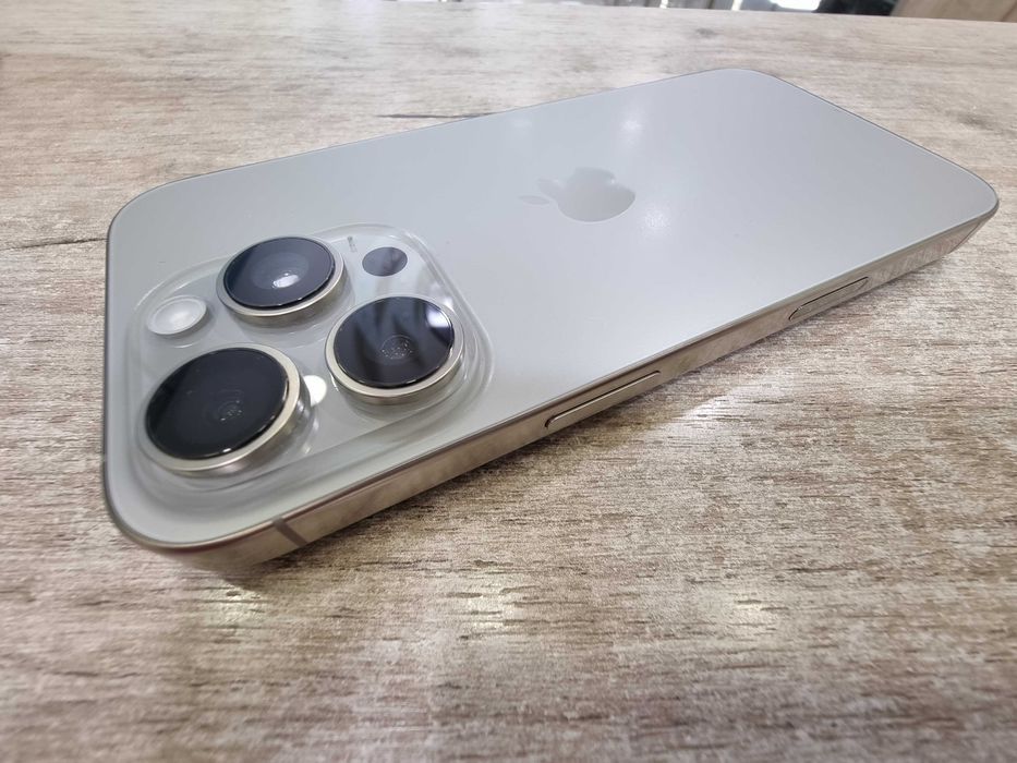 iPhone 16 Pro 128GB 100%