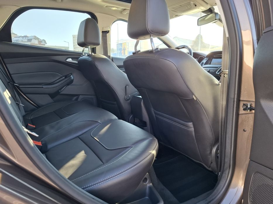 Ford Focus  EcoBoost 1.5 Benzină 150CP  model TITANIUM_Interior piele_