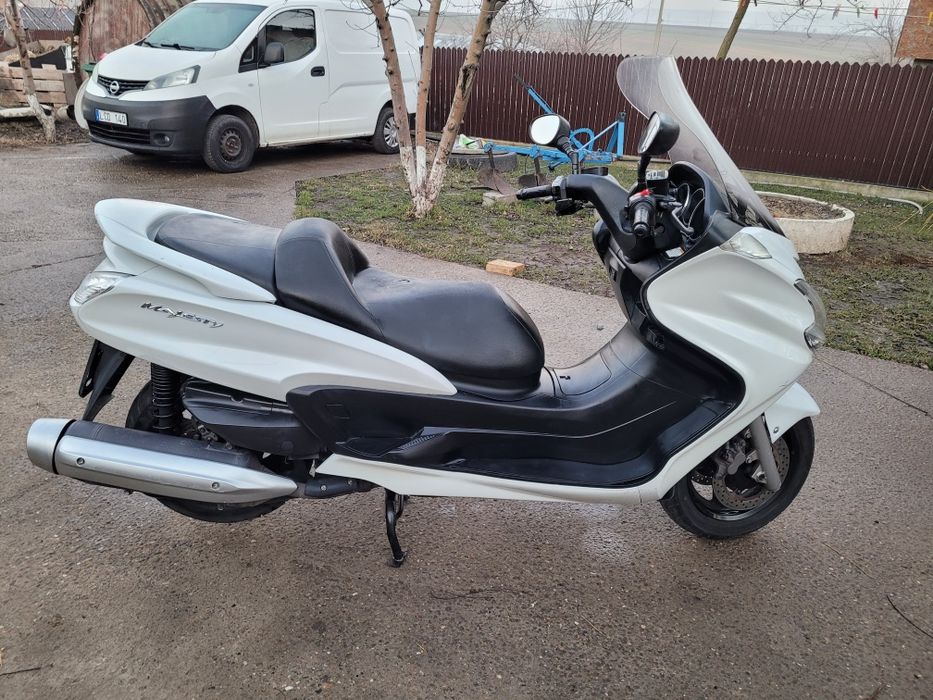 Yamaha majesty 400