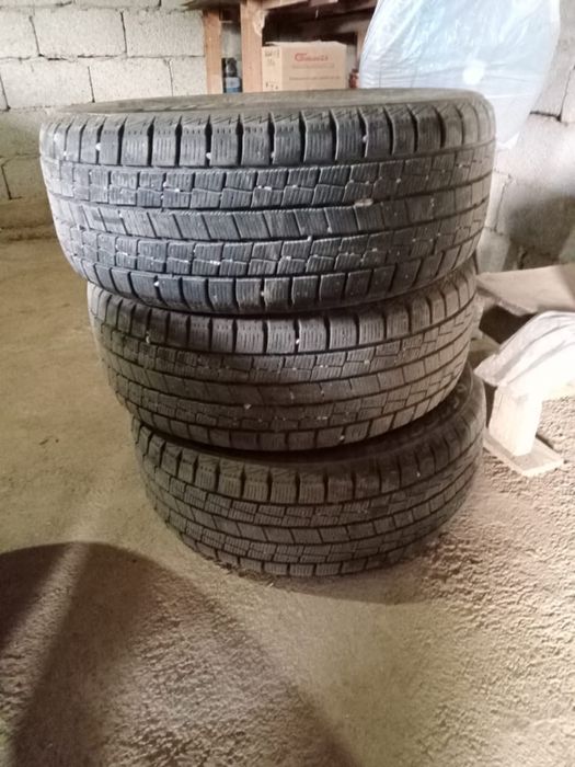 Продаю колесо зимный