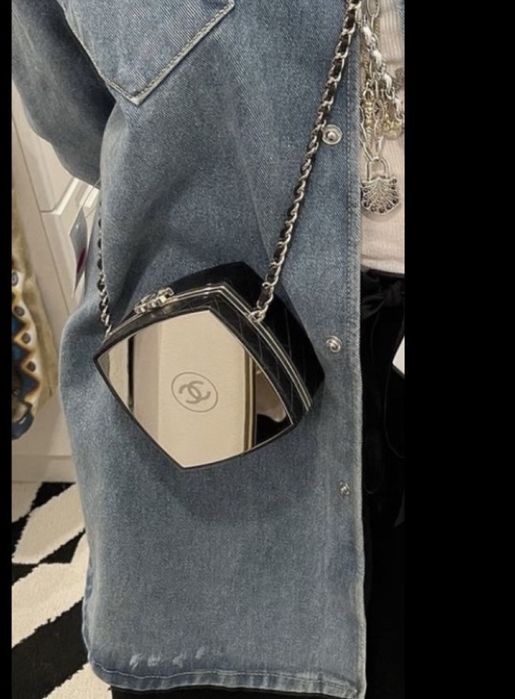 Chanel малка чанта