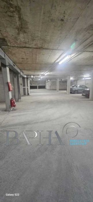 Дава се под наем Гараж / Паркомясто в Варна, Център - 24 кв.м за 26000 € - Снимка #1