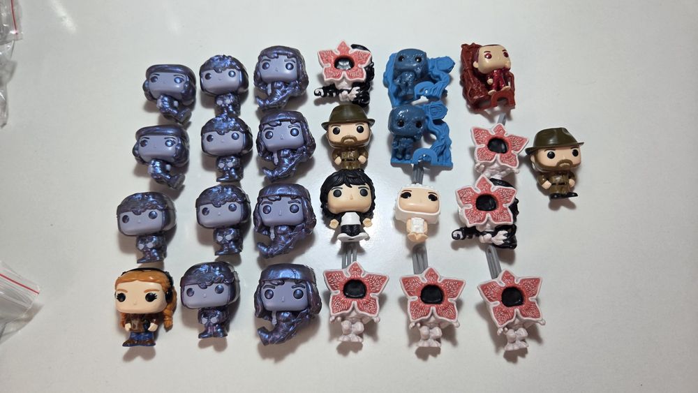 Повторки Kinder JOY Stranger Things (Очень странные дела) (ОСД).
