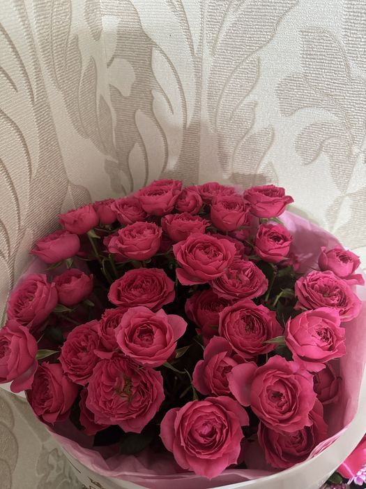 51 роза, свежие букеты