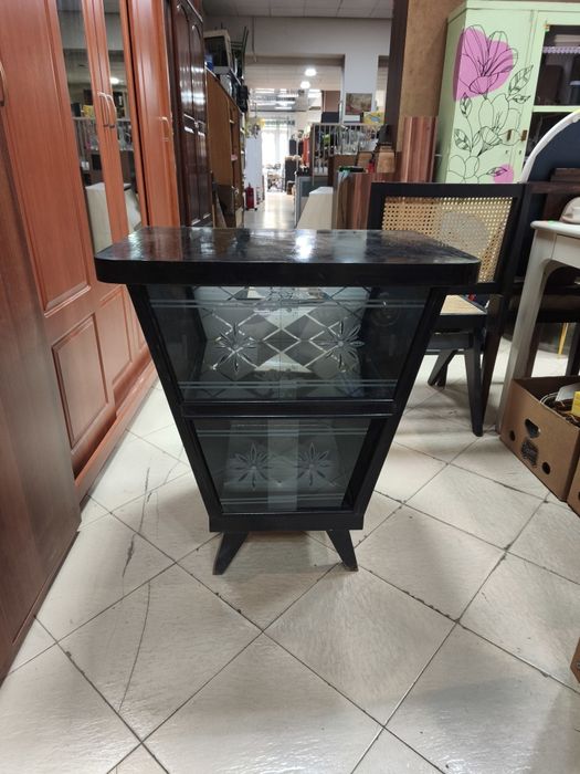 Рядък модел бюфет