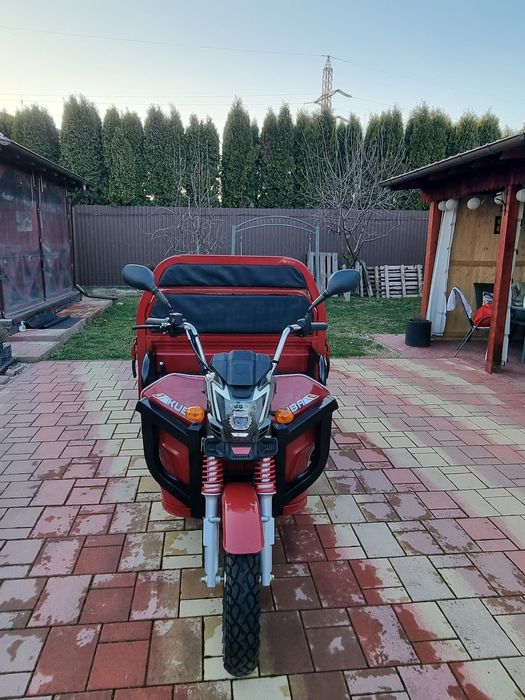 Vând triciclu KUBA foarte puțin folosit!