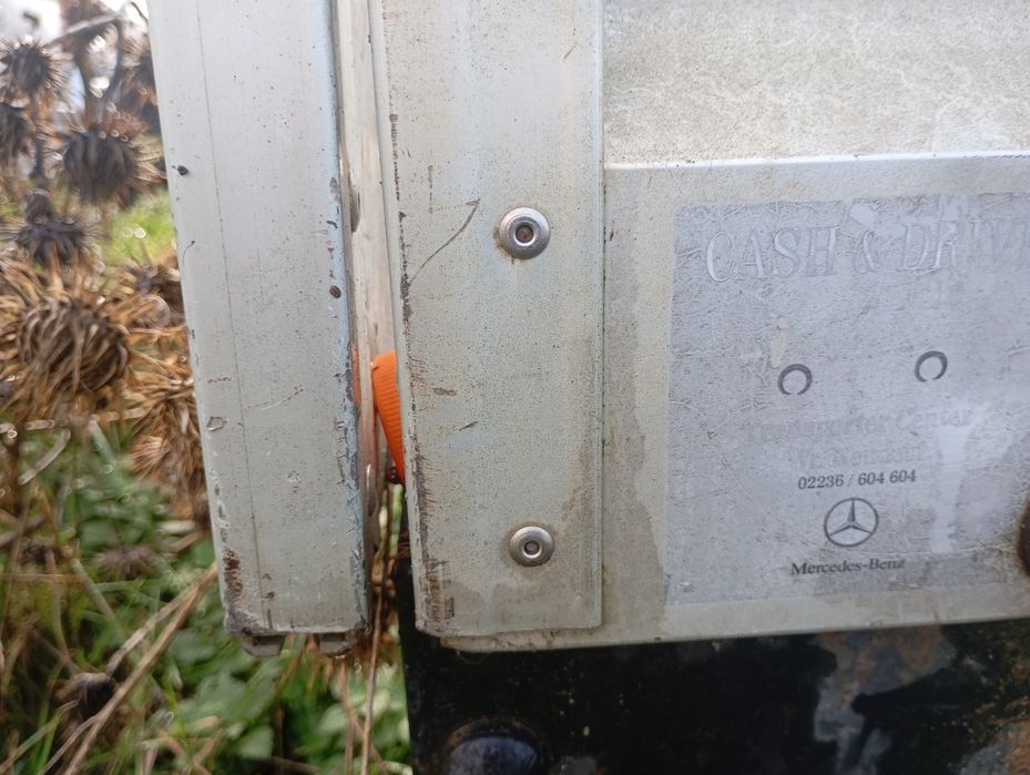 Каросерия и шаси  от Мерцедес Спринтер 3,70 метра дължина