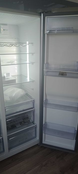 Хладилник фризер Side by  side