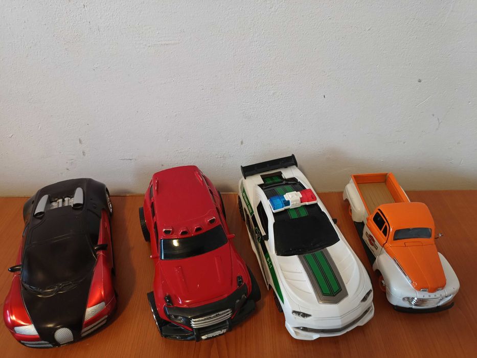 4 masini/ mașinuțe ptr copii / masini joc/ jucarii
