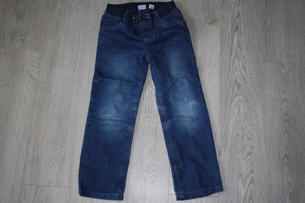 Детски панталони и блуза