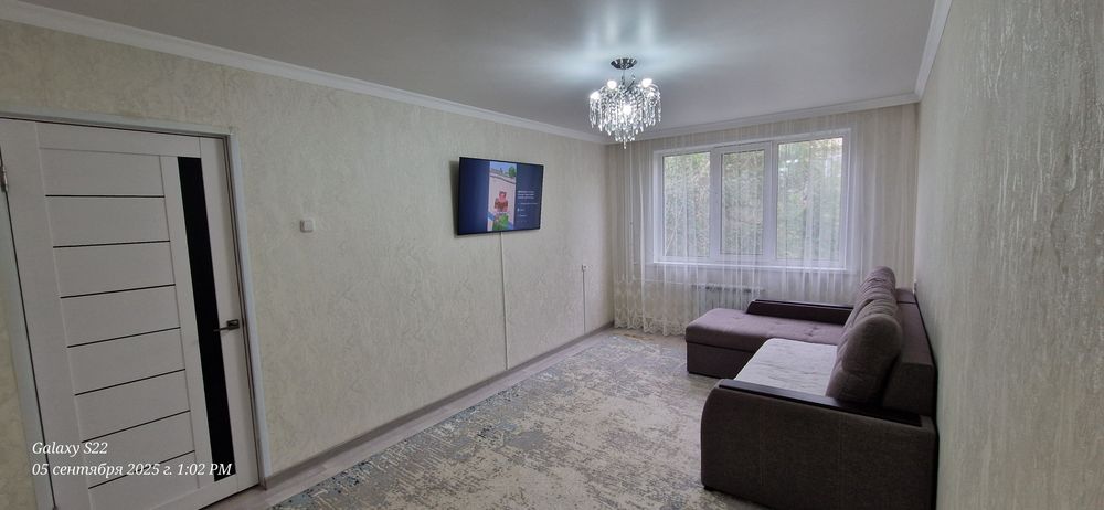 Продам 3 комнатую квартиру в районе маг.Урал