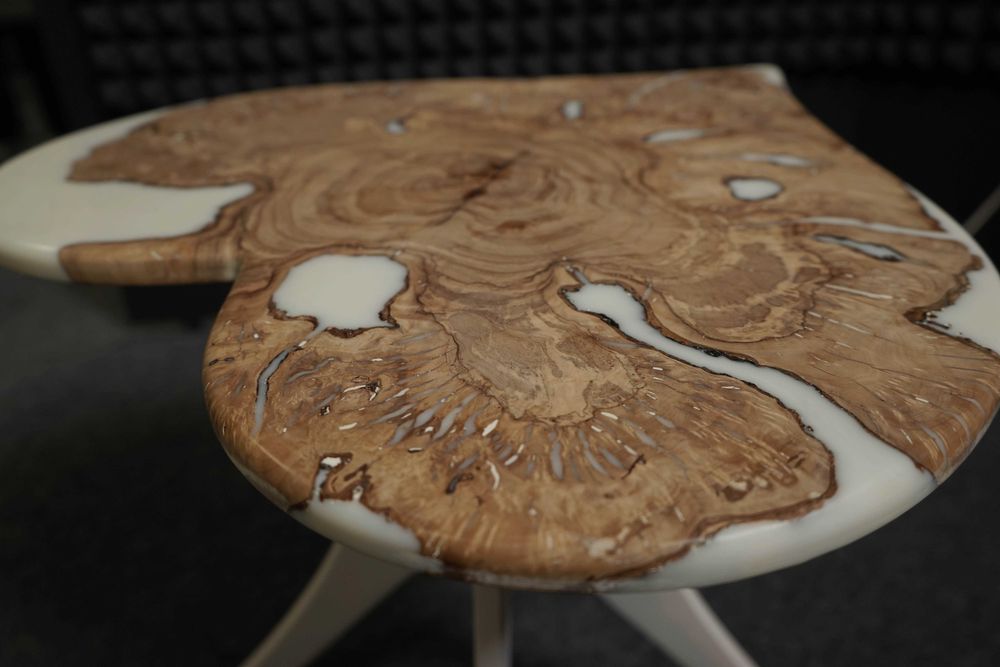 Маса масив, плот маслина смола, крака евкалипт