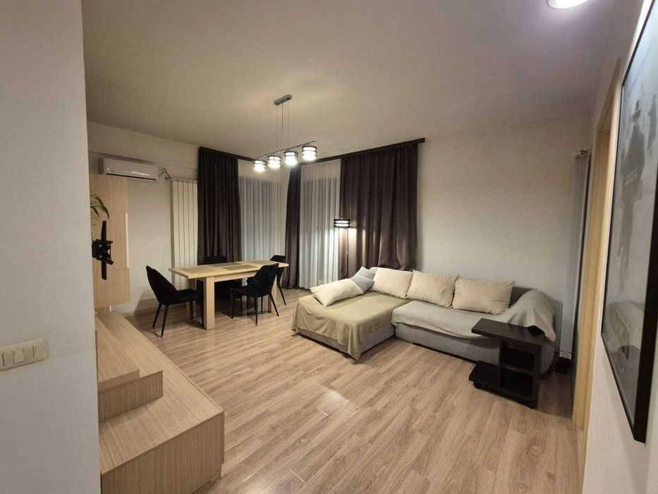 Apartament cu 3 camere si garaj zona Nord