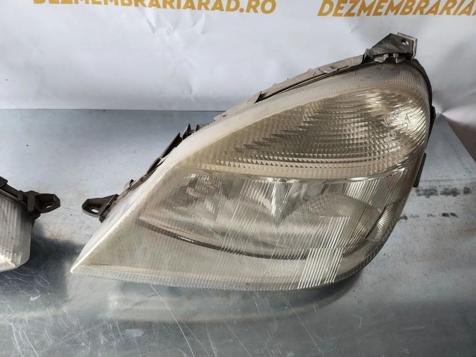 Faruri Far Stanga Dreapta Mercedes Vaneo An 2001-2002-2003-2004-2005 Originale Volan Stanga - Dezme