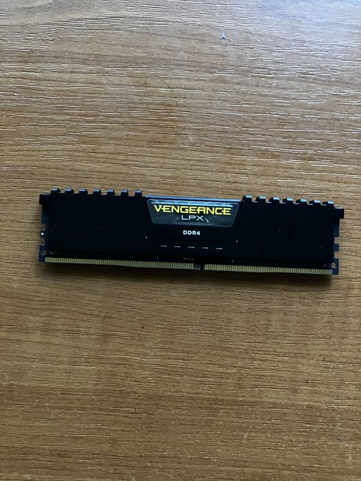 Memorie RAM 32 GB DDR4 2666mhz