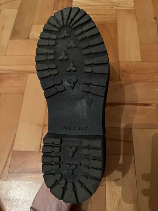 Боти от естествен велур Office London.