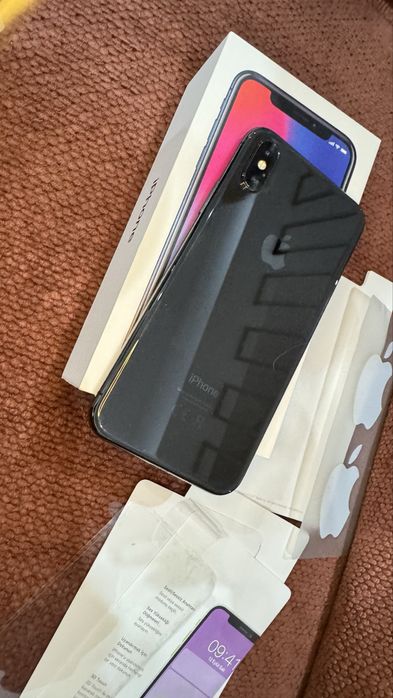 İphone x 256 gb space gray pentru piese display defect
