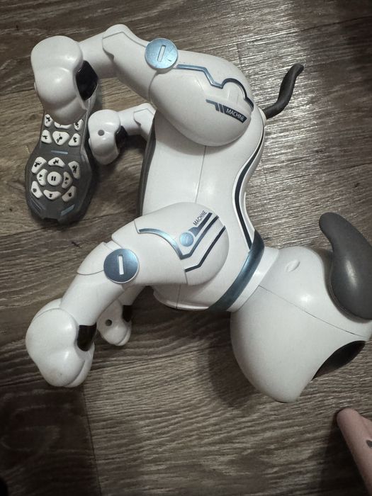Продам новую игрушку робот-собака