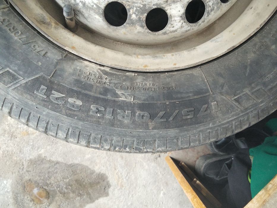 Шины летние. R 13 100 . 4